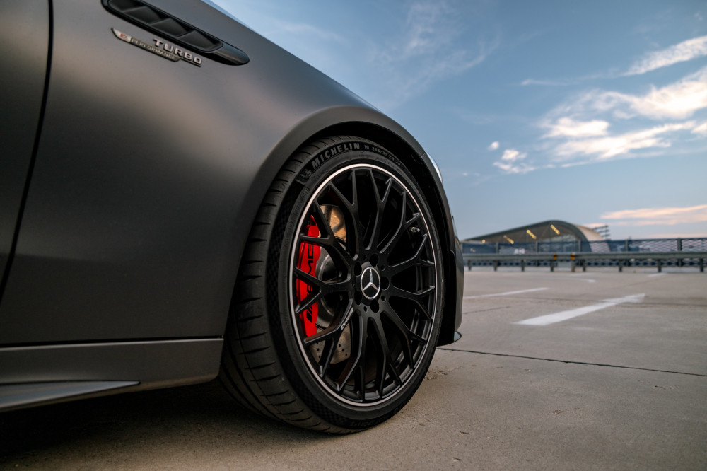 Mercedes-AMG C 63 S E Performance